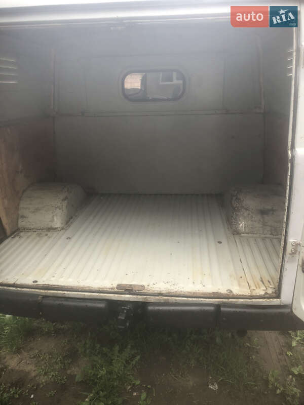 Позашляховик / Кросовер УАЗ 3741 2004 в Вижниці фото 4 Позашляховик / Кросовер УАЗ 3741 2004 в Вижниці