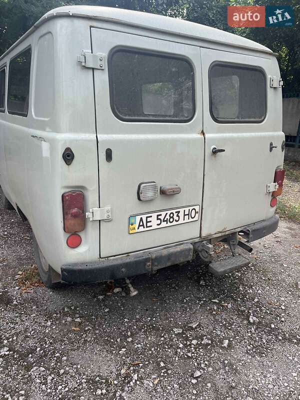 Позашляховик / Кросовер УАЗ 3741 2003 в Кам'янському