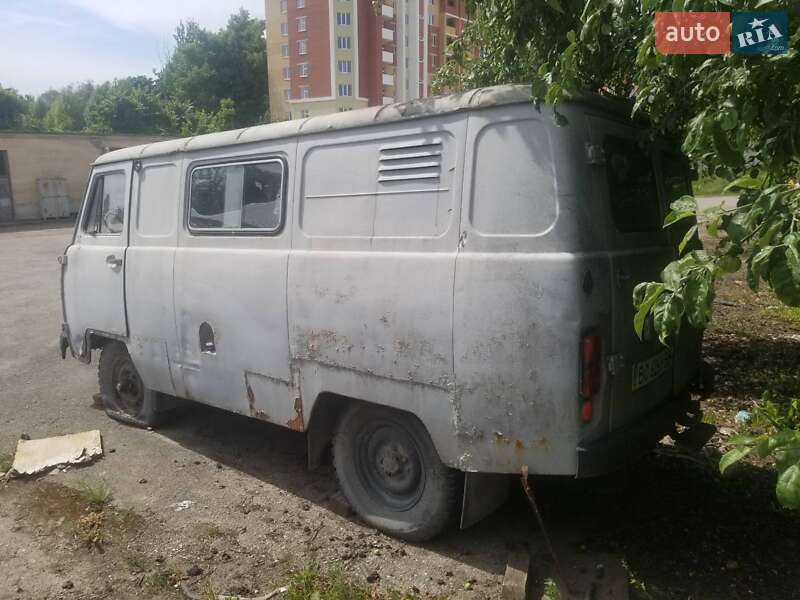 Внедорожник / Кроссовер УАЗ 39099 2004 в Тернополе