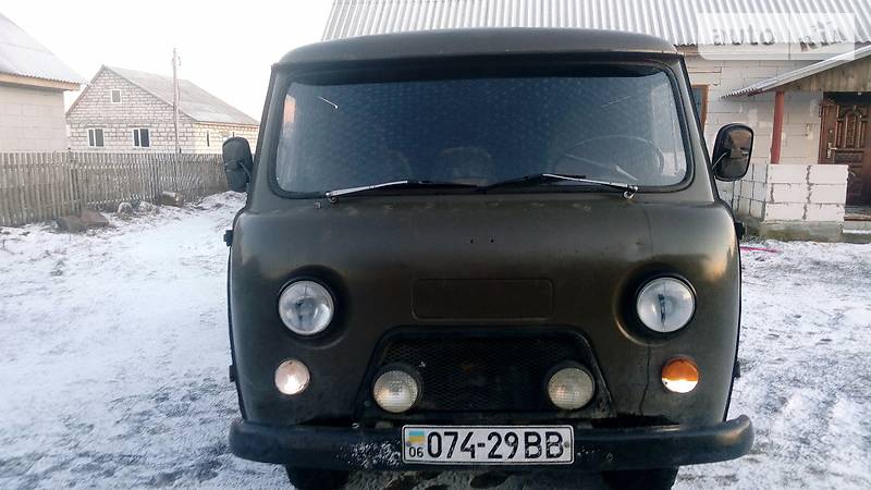 Минивэн УАЗ 452 пас 1987 в Олевске