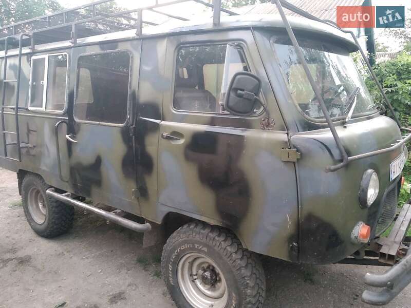 Позашляховик / Кросовер УАЗ 452 пас 1990 в Яготині