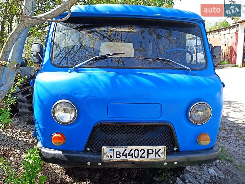 Позашляховик / Кросовер УАЗ 452 пас 1980 в Каневі