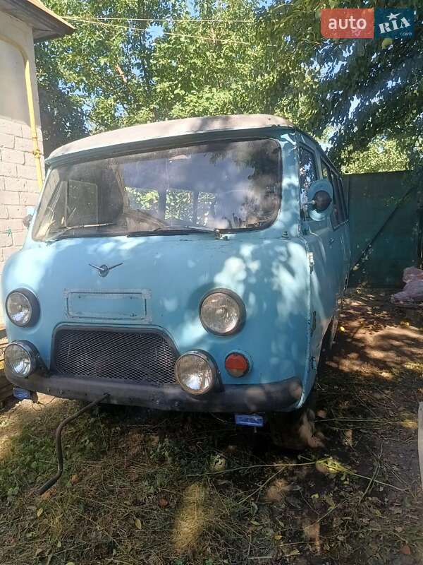 Мінівен УАЗ 452 1984 в Черкасах