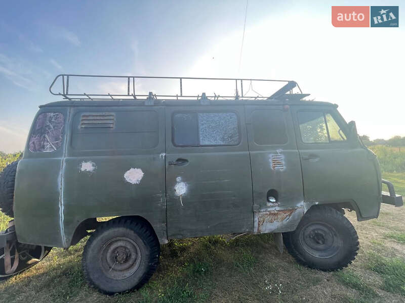 Грузопассажирский фургон УАЗ 452 1978 в Десне