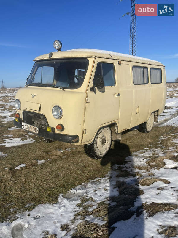 Внедорожник / Кроссовер УАЗ 452 1978 в Бориславе
