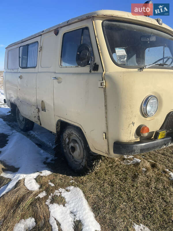 Внедорожник / Кроссовер УАЗ 452 1978 в Бориславе