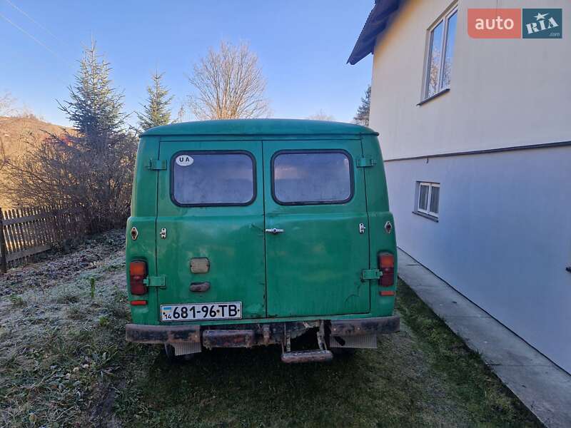 Внедорожник / Кроссовер УАЗ 452 1982 в Славском