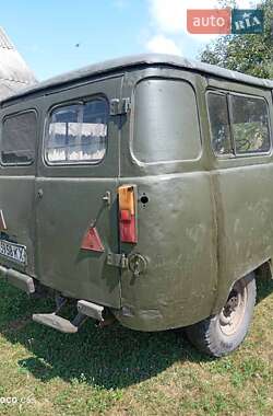 Внедорожник / Кроссовер УАЗ 452 1970 в 