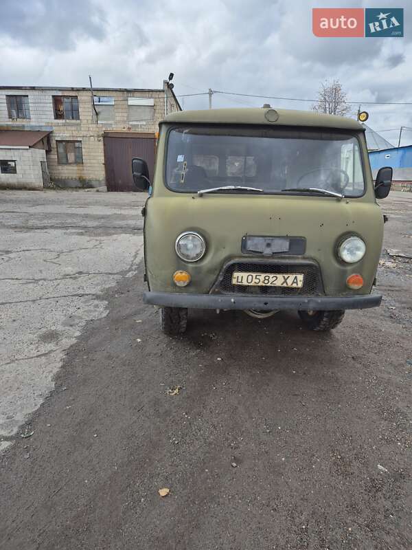 Внедорожник / Кроссовер УАЗ 452 1984 в Ахтырке