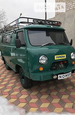 Микроавтобус УАЗ 452В 1984 в 