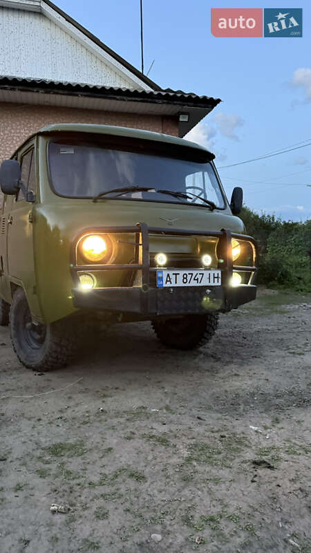 Микроавтобус УАЗ 452В 2003 в Ивано-Франковске фото 7 Микроавтобус УАЗ 452В 2003 в Ивано-Франковске