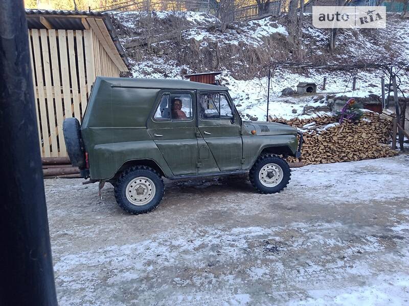 Внедорожник / Кроссовер УАЗ 469 1976 в Черновцах