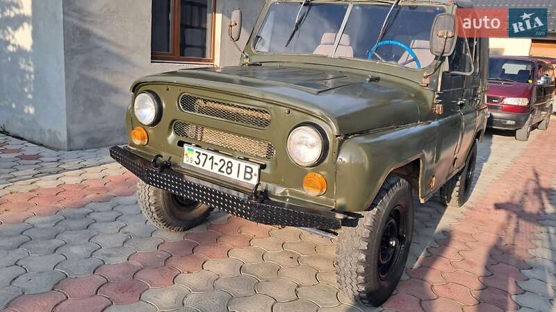 Внедорожник / Кроссовер УАЗ 469 1985 в Надворной