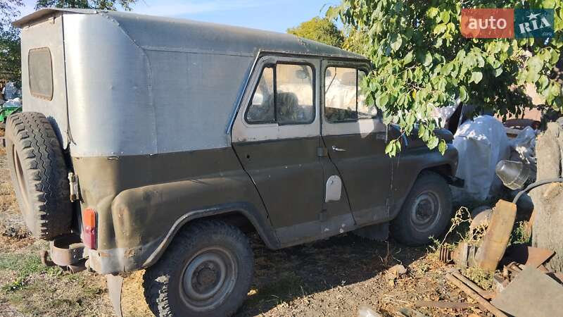 Внедорожник / Кроссовер УАЗ 469 1990 в 