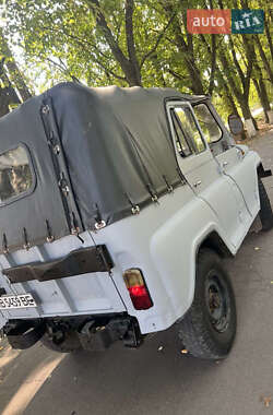 Внедорожник / Кроссовер УАЗ 469Б 1994 в 