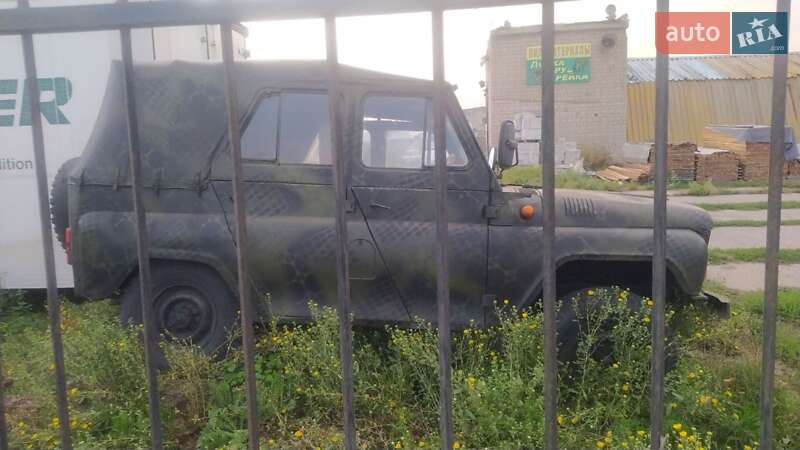 Позашляховик / Кросовер УАЗ военный 1979 в Первомайську