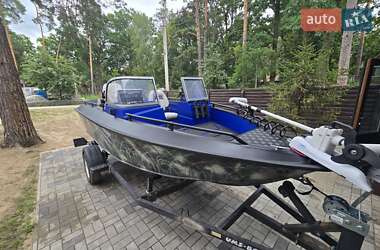 Лодка UMS 450 2010 в 