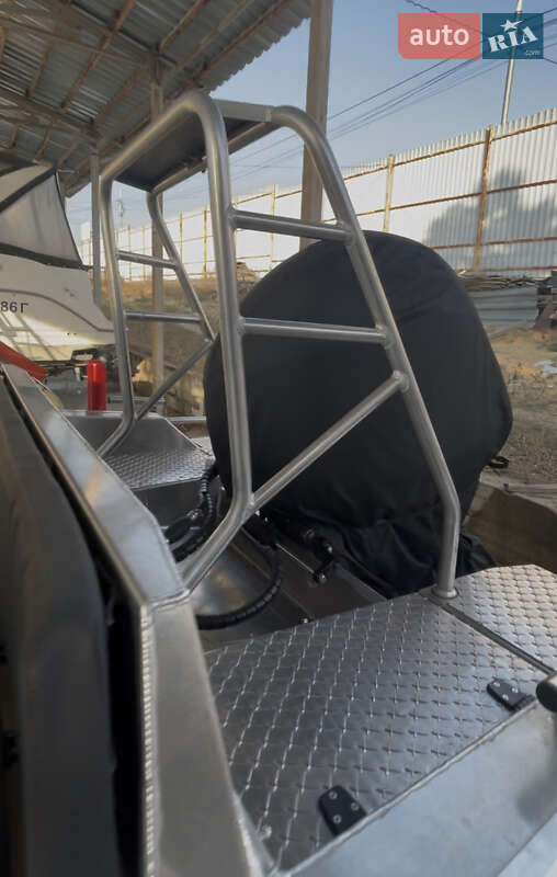 Катер UMS Tuna 585 DC 2021 в Киеве фото 49 Катер UMS Tuna 585 DC 2021 в Киеве