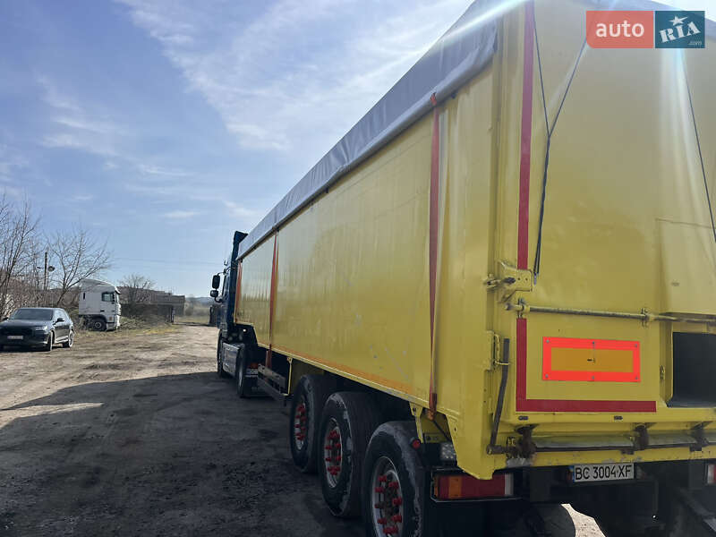 Зерновоз - напівпричіп United Trailers 6017 2008 в Золочеві