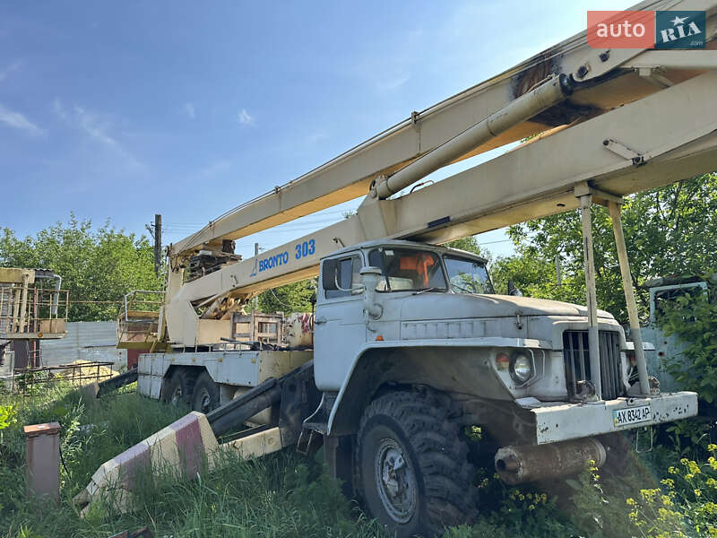 Урал 375 1986
