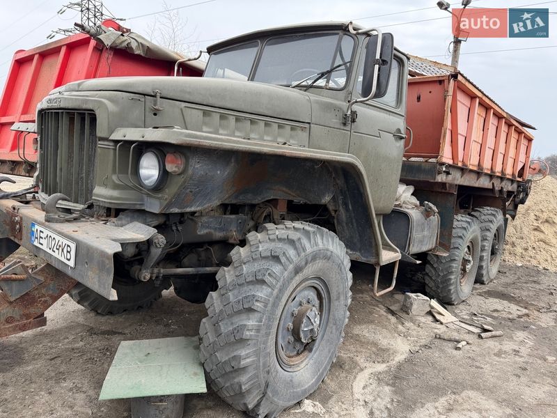 Урал 375 1982 Урал 375 1982