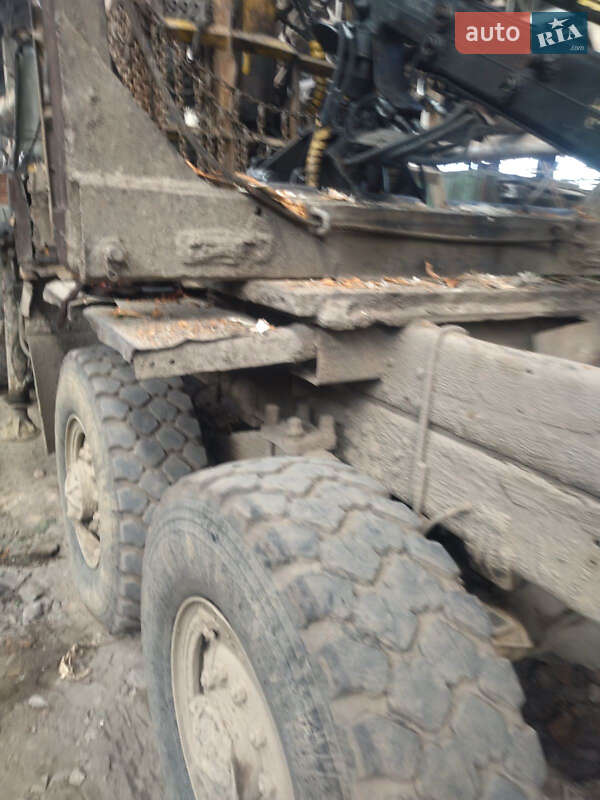 Лесовоз / Сортиментовоз Урал 4320 1989 в Межгорье фото 6 Лесовоз / Сортиментовоз Урал 4320 1989 в Межгорье