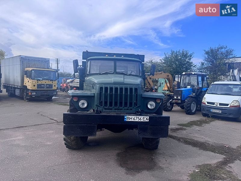 Тягач Урал 4320 1990 в Одесі