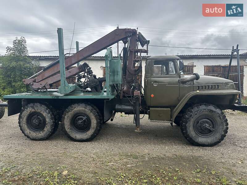 Лесовоз / Сортиментовоз Урал 5557 1987 в Делятине