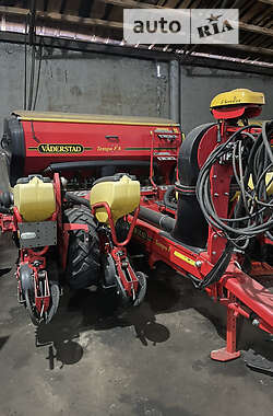 Сеялка точного высева пневматическа Vaderstad Tempo 2013 в Конотопе