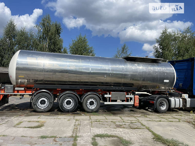 Цистерна полуприцеп Van Hool 3D0011 2001 в 