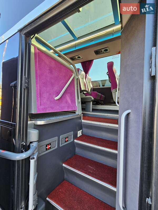 Туристический / Междугородний автобус Van Hool Acron 2013 в Измаиле