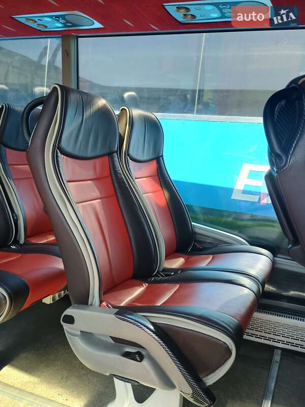 Туристичний / Міжміський автобус Van Hool Altano 2011 в Тернополі фото 3 Туристичний / Міжміський автобус Van Hool Altano 2011 в Тернополі