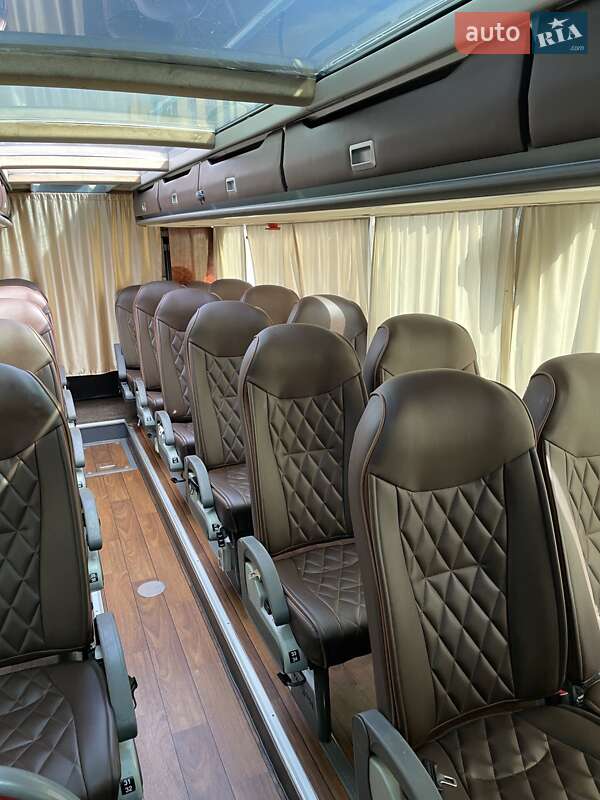 Туристичний / Міжміський автобус Van Hool Altano 2011 в Львові