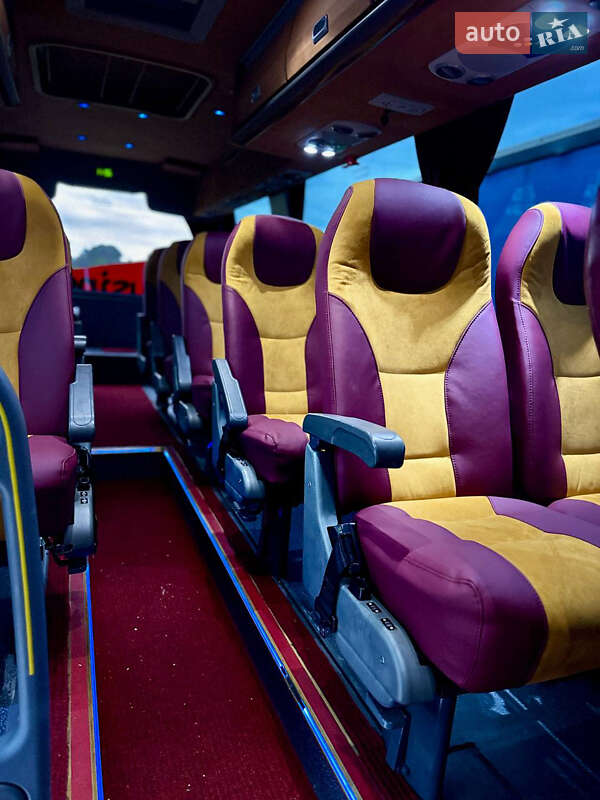 Туристичний / Міжміський автобус Van Hool Astron 2006 в Чернівцях