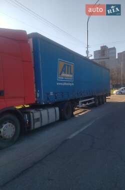 Тентований борт (штора) - напівпричіп Van Hool NV 2004 в 