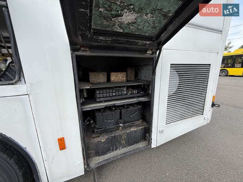 Туристичний / Міжміський автобус Van Hool T816 1999 в Києві фото 32 Туристичний / Міжміський автобус Van Hool T816 1999 в Києві