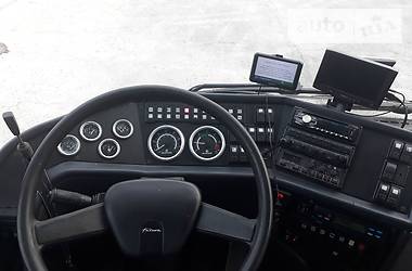 Туристический / Междугородний автобус Van Hool T915 2002 в 