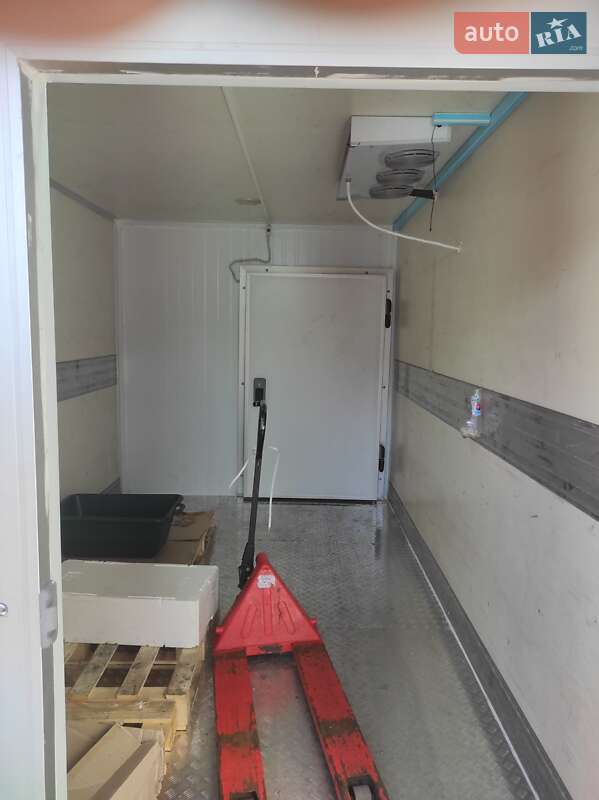 Изотермическая будка ВАРЗ НПВ 2008 в Луцке