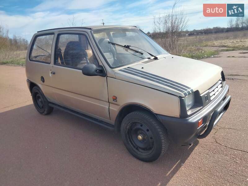 Хетчбек ВАЗ / Lada 1111 Ока 2004 в Мені