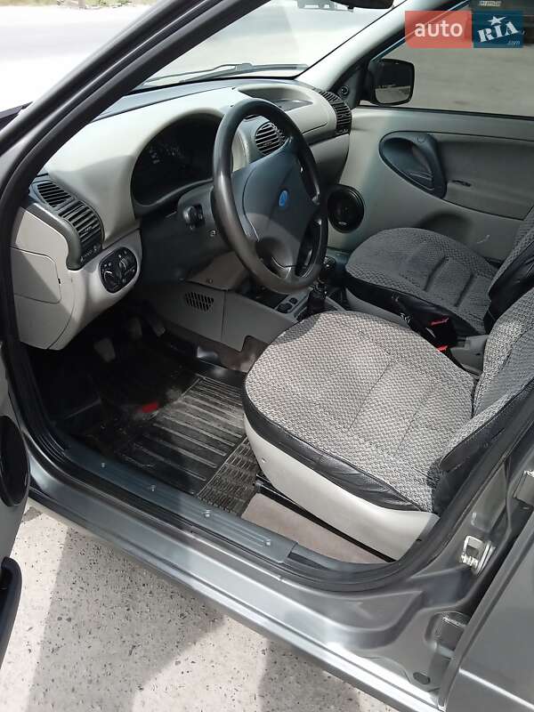 Универсал ВАЗ / Lada 1117 Калина 2011 в Полтаве фото 5 Универсал ВАЗ / Lada 1117 Калина 2011 в Полтаве