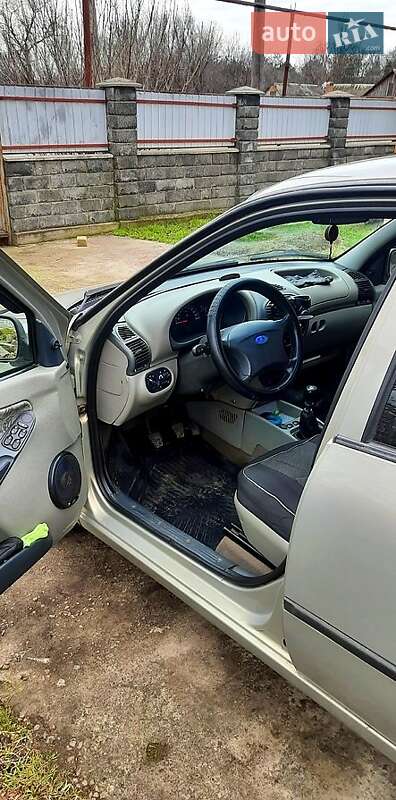 Универсал ВАЗ / Lada 1117 Калина 2006 в Грушовке