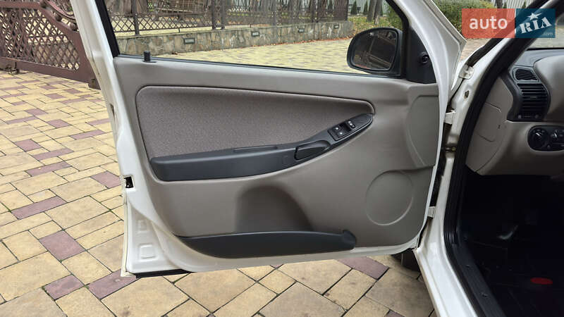 Универсал ВАЗ / Lada 1117 Калина 2009 в Кременчуге