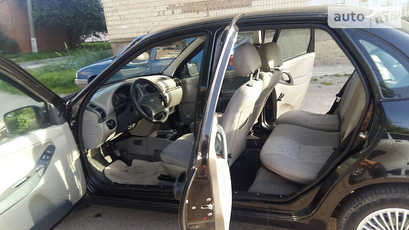 Седан ВАЗ / Lada 1118 Калина 2010 в Вінниці