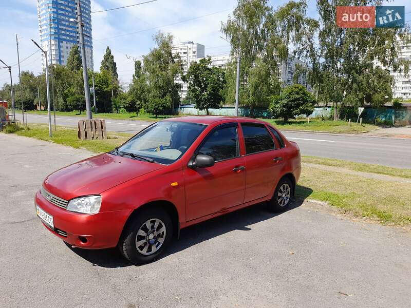Седан ВАЗ / Lada 1118 Калина 2006 в Харькове
