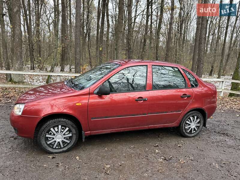 Седан ВАЗ / Lada 1118 Калина 2010 в Рожище