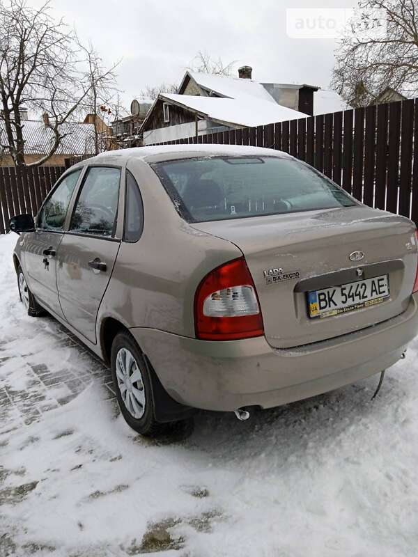 Седан ВАЗ / Lada 1118 Калина 2006 в Ровно
