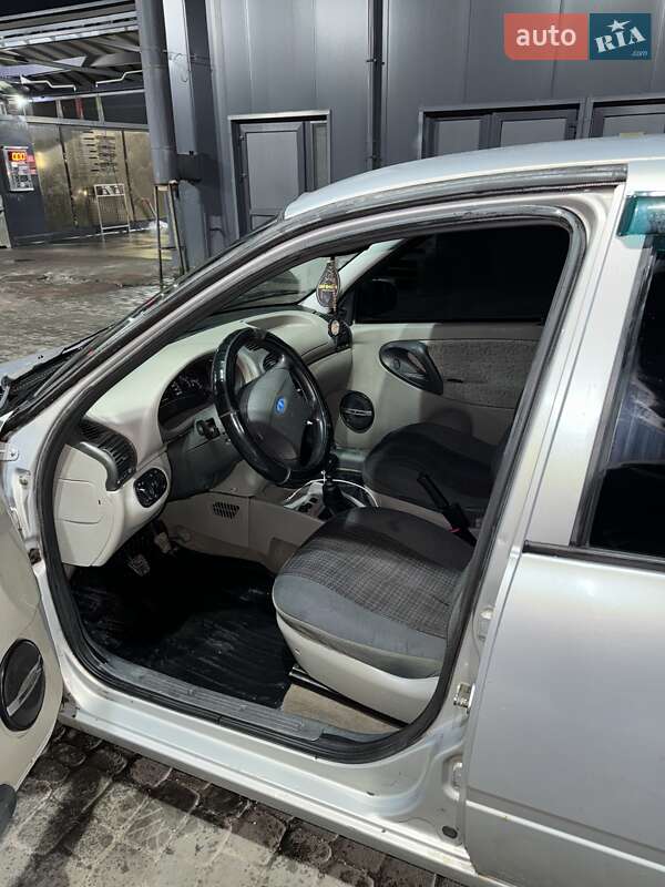 Седан ВАЗ / Lada 1118 Калина 2008 в Днепре