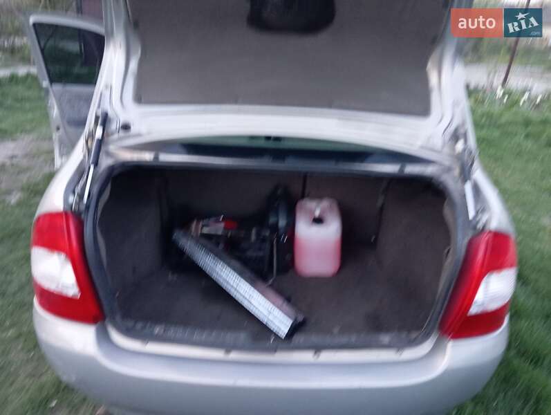 Седан ВАЗ / Lada 1118 Калина 2006 в Кицмани