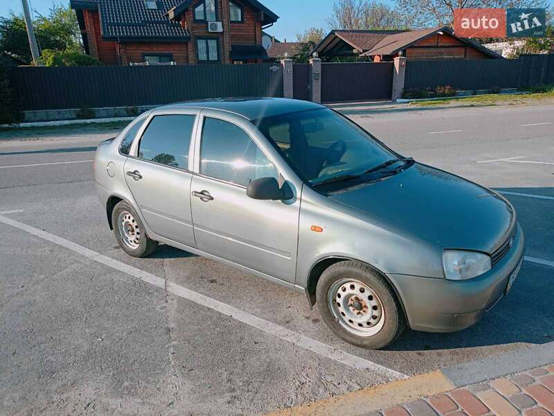 Седан ВАЗ / Lada 1118 Калина 2008 в Киеве