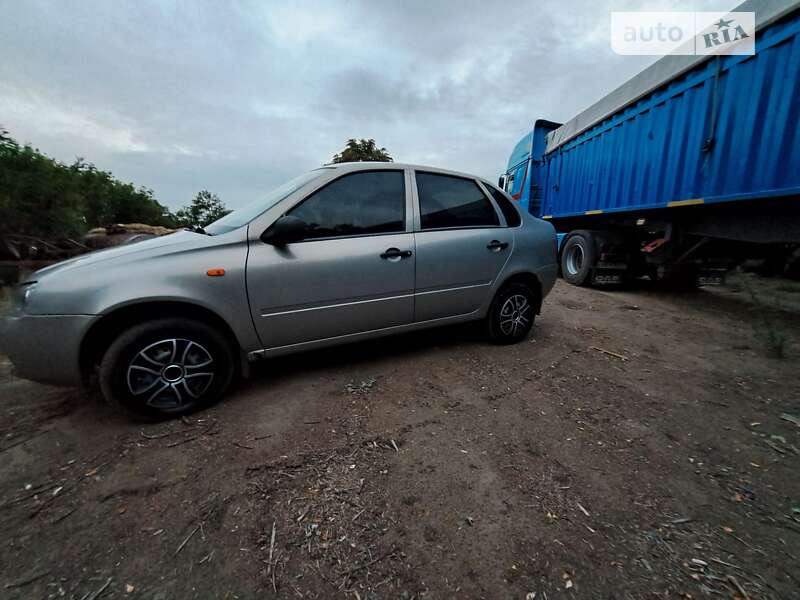 Седан ВАЗ / Lada 1118 Калина 2006 в Ананьеве